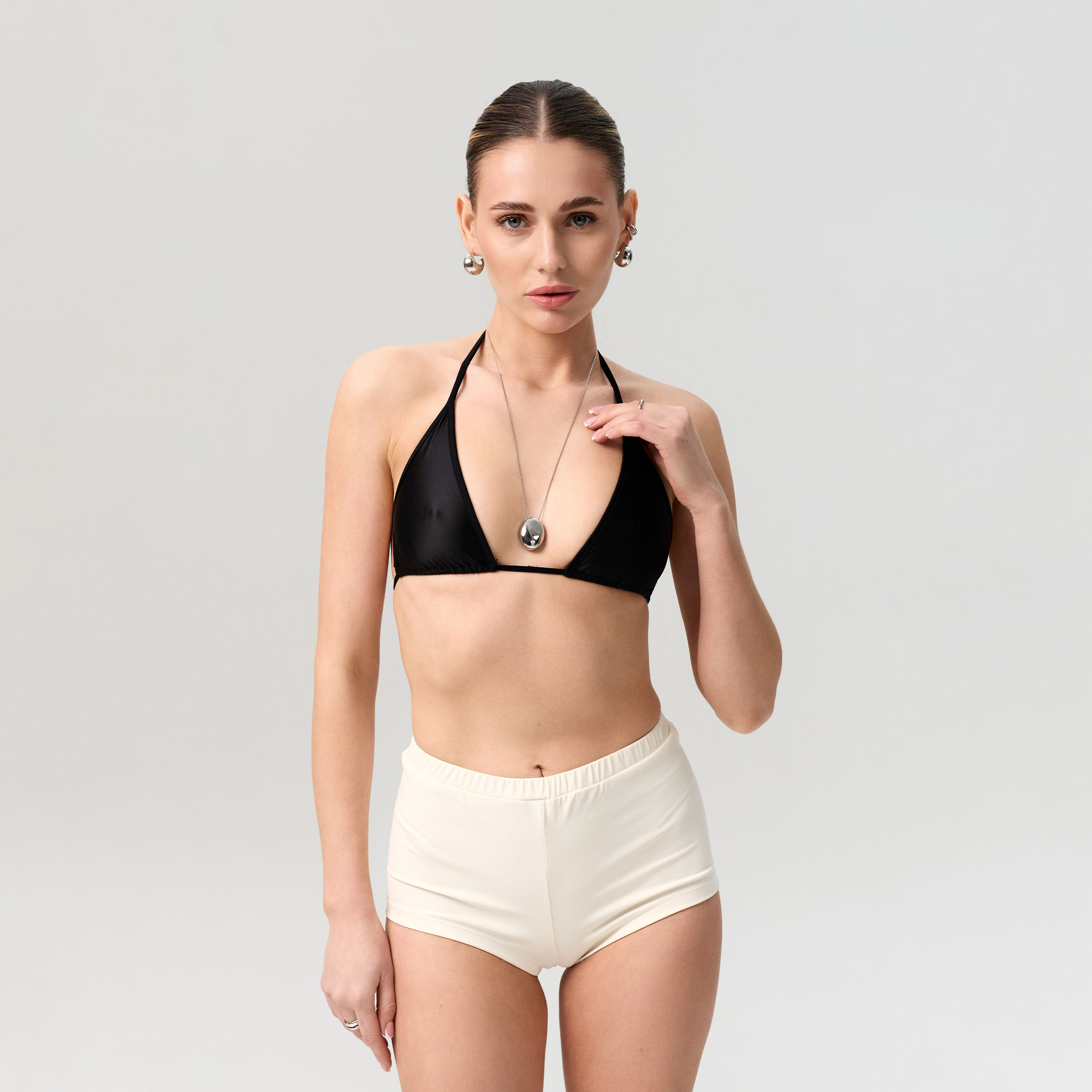 Schwarzes Triangel-Top